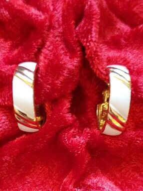 Vintage Monet Signed White Enamel Gold Tone Hoop Clip On Earrings